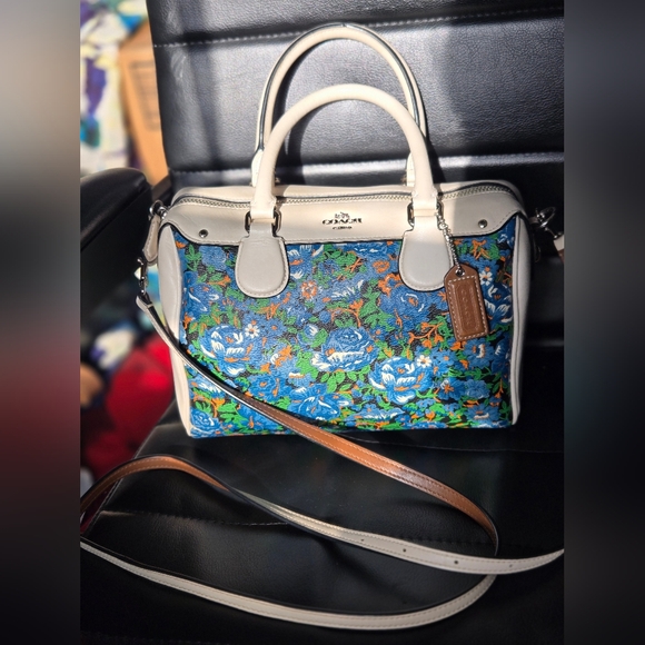 Blue and White Floral Coach Satchel - Picture 3 of 11